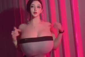 Menglu Veronica tiny waist and huge tits in sexy dress